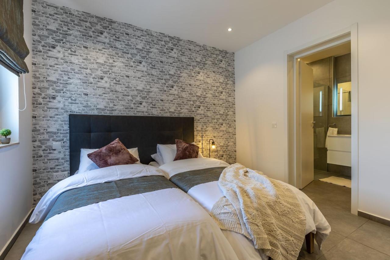 Seaside Luxury In Pembroke St Juliansアパートメント エクステリア 写真